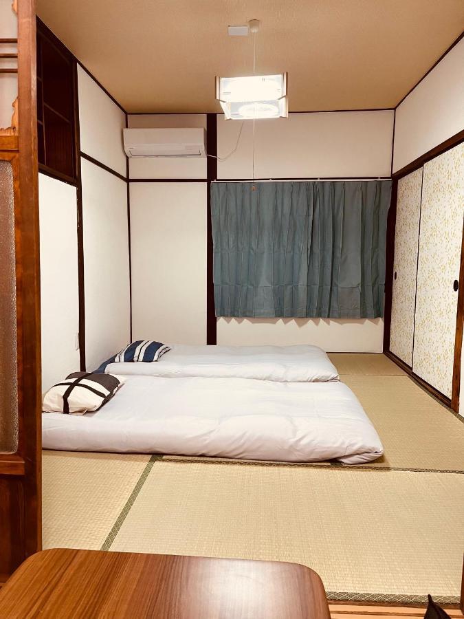 距离namba Shinsaibashi麗子民宿 Osaka Buitenkant foto